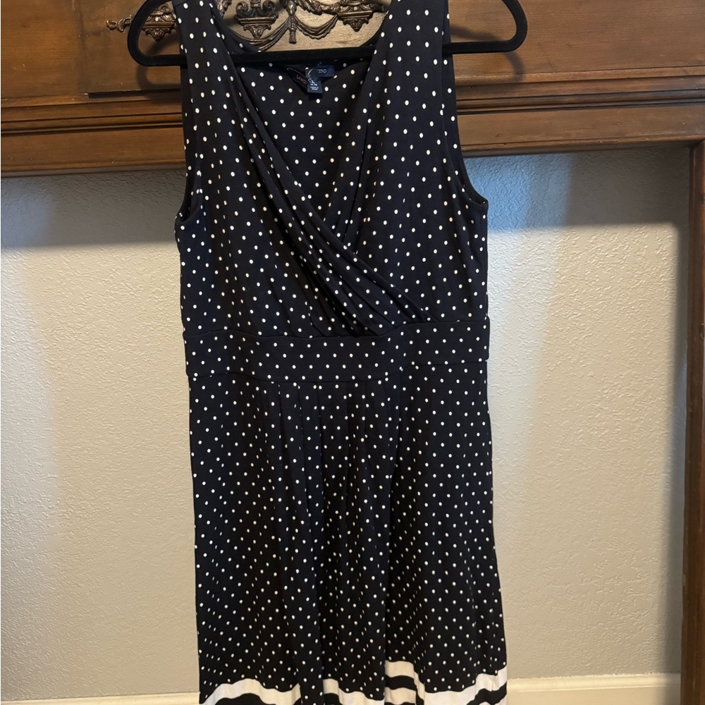 Elegant Black and White Polka Dot Dress - Picture 1 of 3